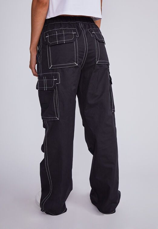 Pantalon Mujer Negro Hilo Contraste Sioux