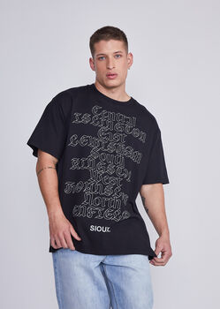 Polera Hombre Negro Letras Goticas Sioux