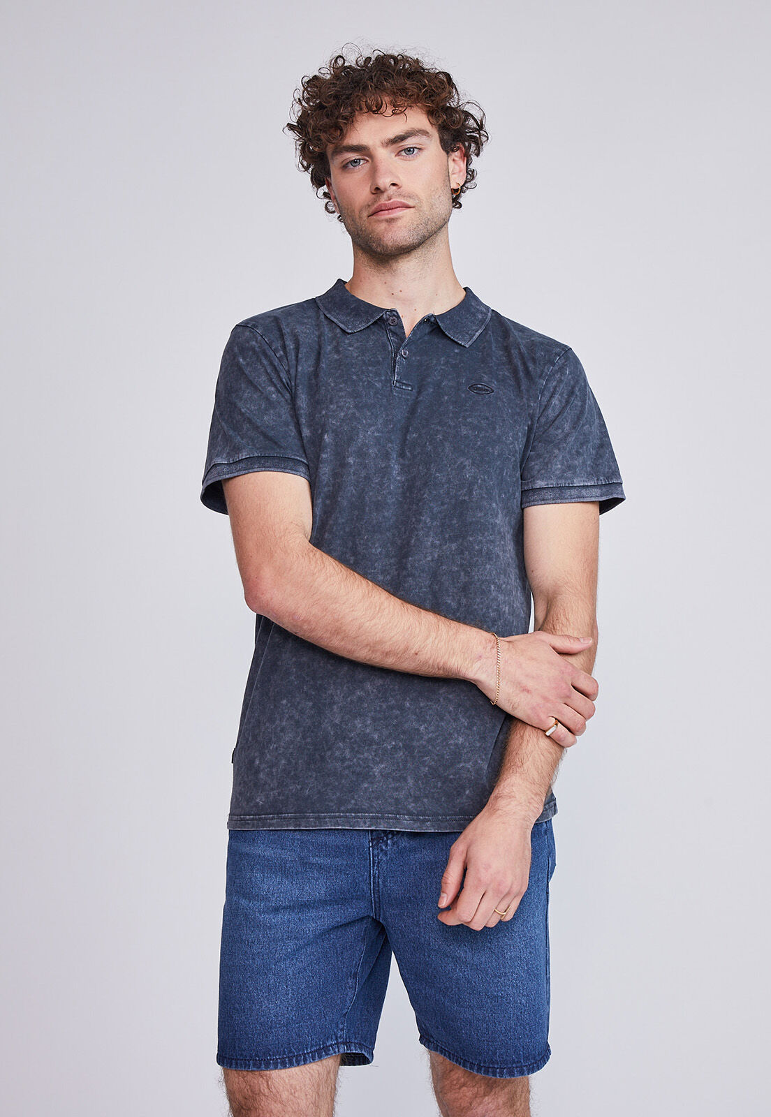 Polera gris hombre outlet