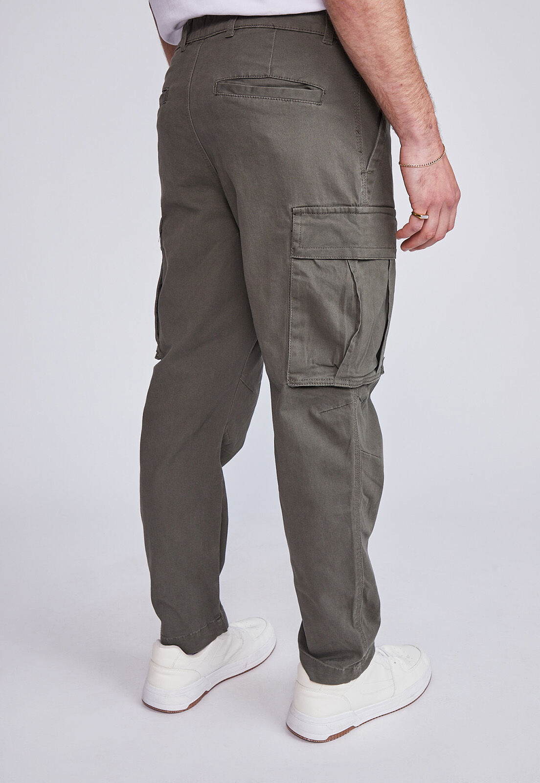 SIOUX JEANS Moda y Tendencia SIOUX JEANS Compre Pantalon Hombre Cargo Bolsillos Verde Sioux Por CLP 9990 SIOUX JEANS