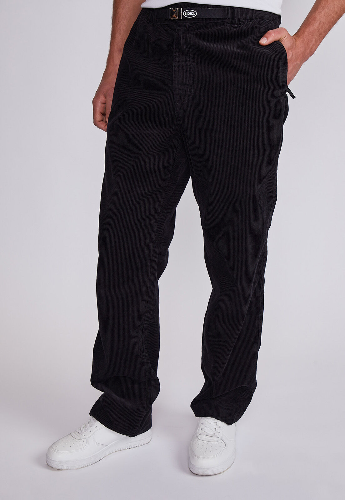 SIOUX JEANS Moda y Tendencia SIOUX JEANS Compre Pantalon Hombre Negro Cotele Sioux Por CLP 12990 SIOUX JEANS