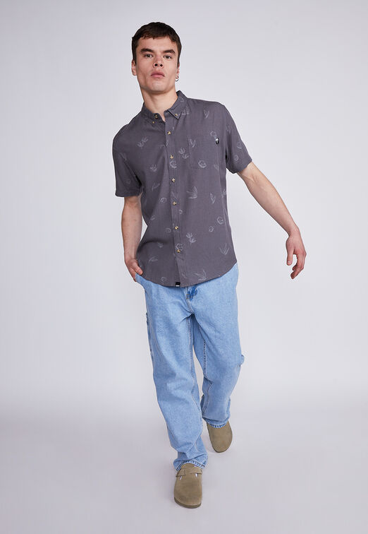 Camisa Hombre Gris Hojas Sioux