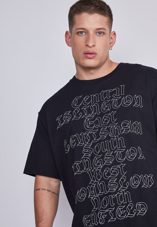 Polera Hombre Negro Letras Goticas Sioux