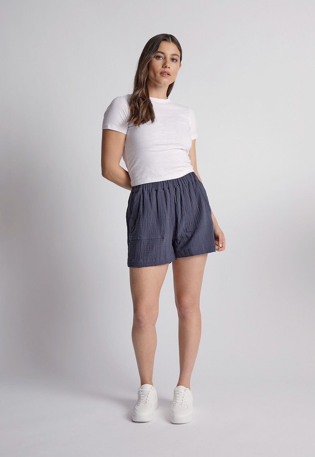 Short gris hotsell mujer