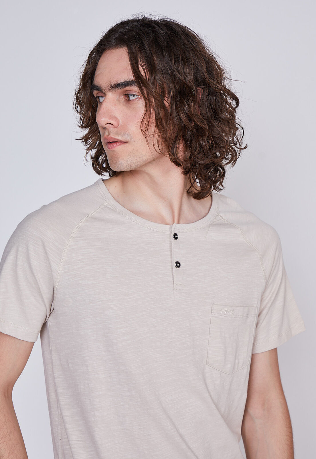 Poleras hombre con hot sale cuello