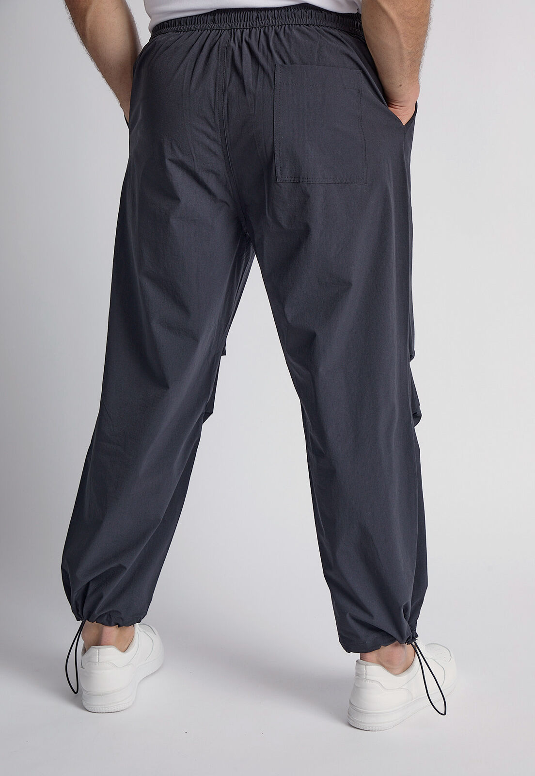 Pants con 2025 botones