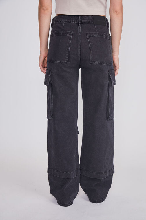 Jeans Mujer Cargo Multibolsillos Negro Sioux
