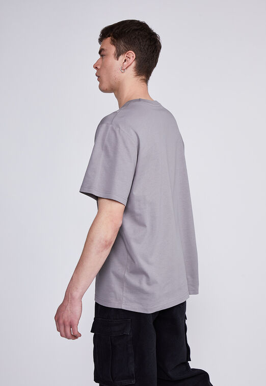 Polera Hombre Gris Cadena Letras Sioux